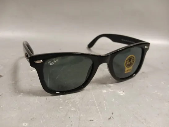 RAY-BAN RB2140 BLACK FRAME SUNGLASSES 