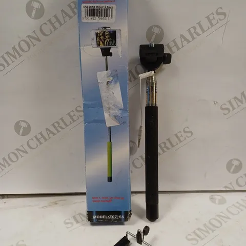 BOXED BLACK SELFIE STICK Z07-5S