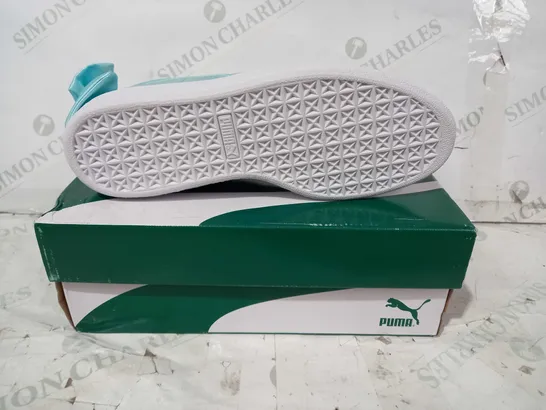 BOXED PAIR OF PUMA SUEDE BOW SHOES IN CYAN UK SIZE 7