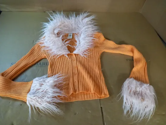 URBAN OUTFITTERS ORANGE LS TOP WITH FEATHER TRIM - S/P