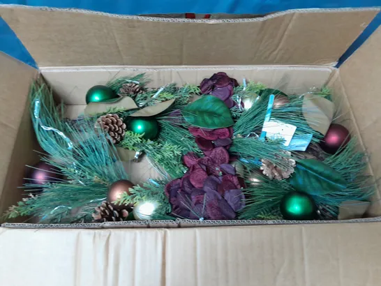 BOXED UNBRANDED DECORATIVE GARLAND