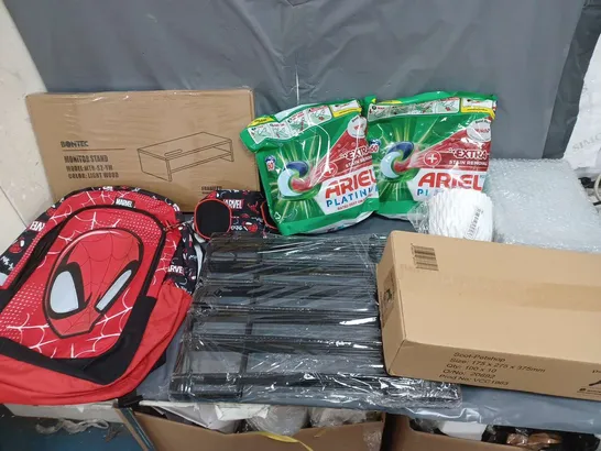 BOX OF APPROXIMATELY 15 ASSORTED HOUSEHOLD ITEMS TO INCLUDE BONTEC MONITOR STAND, ARIEL PLATINUM, AND MARVEL SPIDERMAN BACKPACK ETC. 