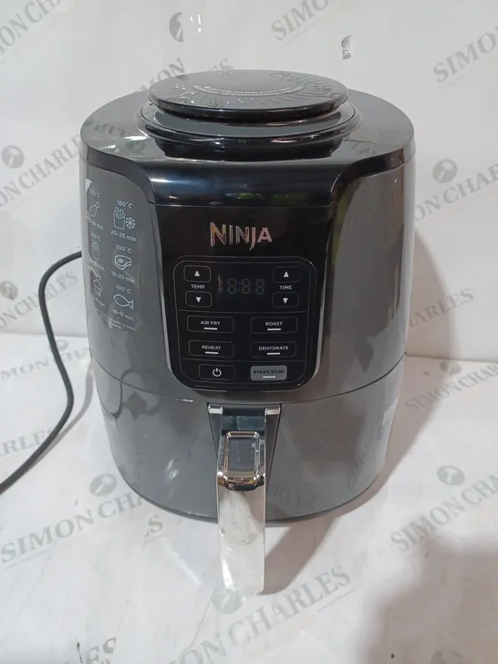 NINJA AIR FRYER 3.8L AF100UK