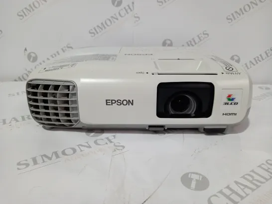 EPSON EB-X27 LCD DESKTOP PROJECTOR