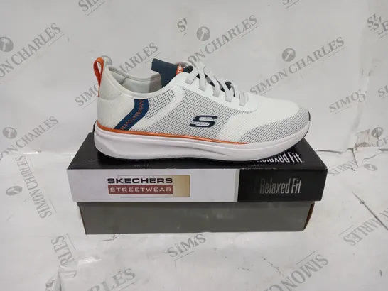 BOXED SKECHERS RELAXED FIT TRAINERS SIZE 9