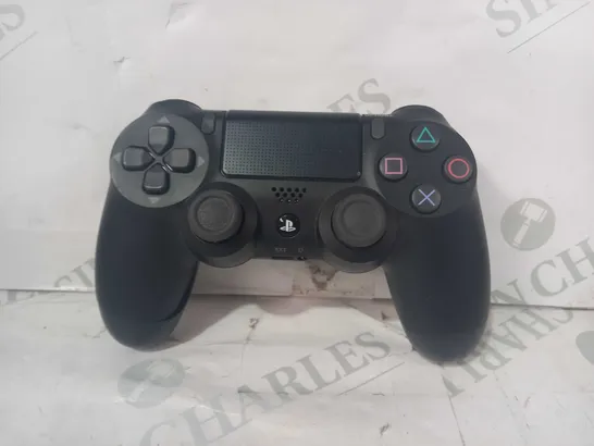 SONY PLAYSTATION WIRELESS CONTROLLER IN BLACK CUH-ZCT2E