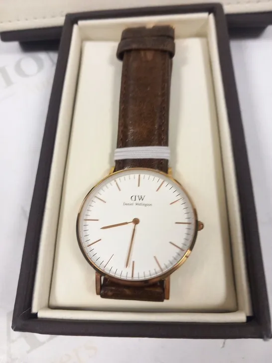 BOXED DANIEL WELLINGTON WRIST WATCH