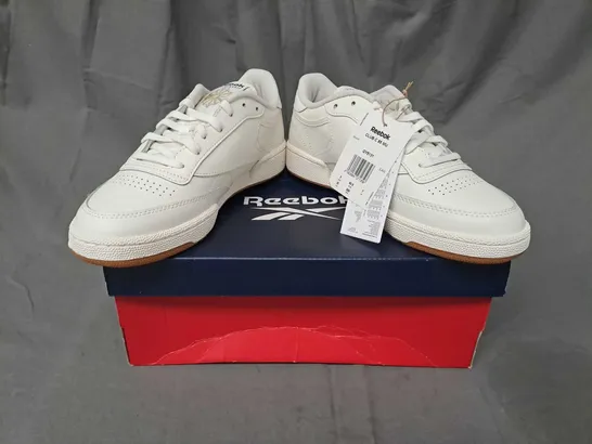 BOXED PAIR OF REEBOK CLUB C 85 MU TENNIS SHOES IN WHITE UK SIZE 7