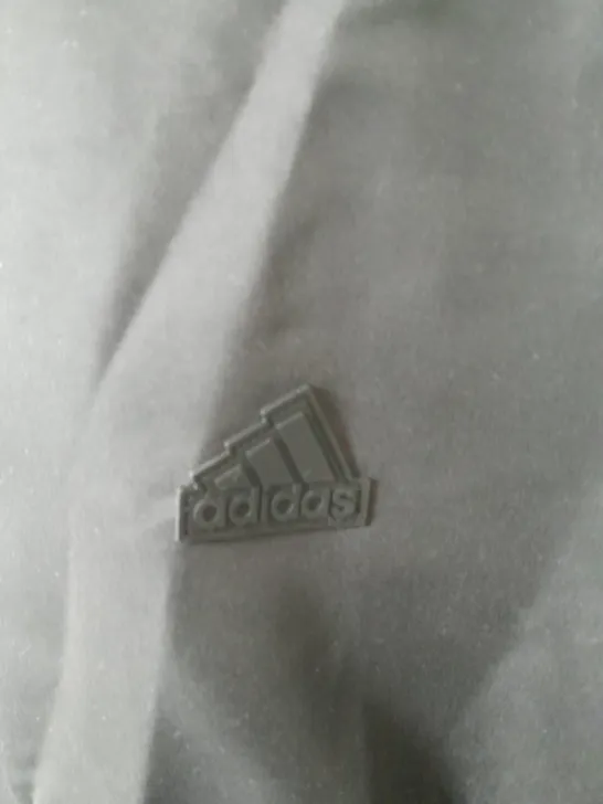 ADIDAS ZIPPED GILET SIZE 2XL