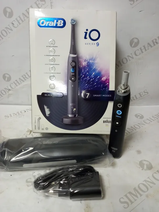 ORAL B IO9 SERIES TOOTHBRUSH