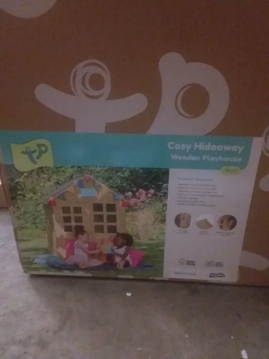 CHILDREN'S COSY HIDEAWAY WOODEN PLAYHOUSE 