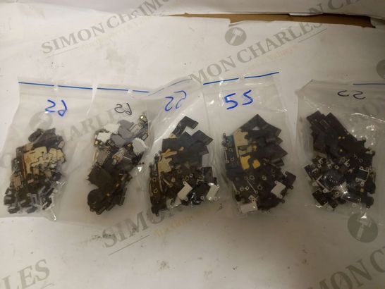 LOT OF A SIGNIFICANT QUANTITY OF KEYBOARD CONNECTOR COMPONENTS