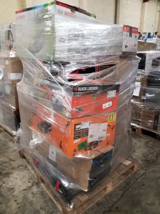 PALLET OF APPROXIMATELY 16 UNPROCESSED RAW RETURN HOUSEHOLD AND ELECTRICAL GOODS TO INCLUDE;