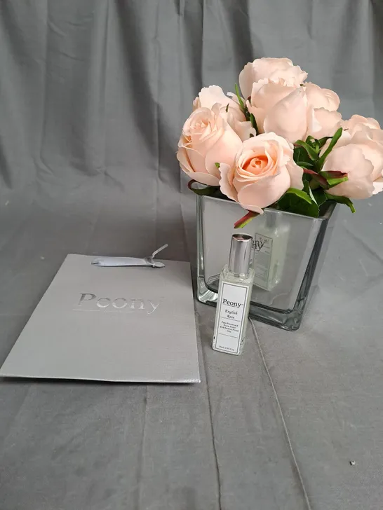 OUTLET PEONY ROSES IN A SMALL MIRROR GIFT BAG AND 25ML FRAGRANCE