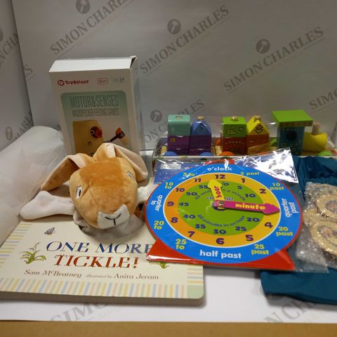 SET OF ASSORTED BABIES ITEMS