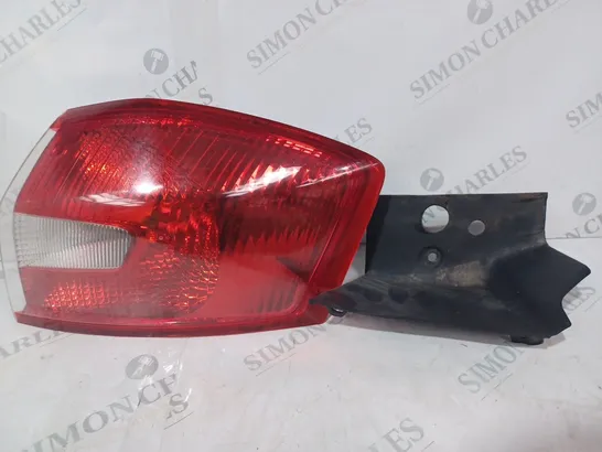 FORD KUGA C394 MK1 REAR RIGHT OUTER TAIL LIGHT