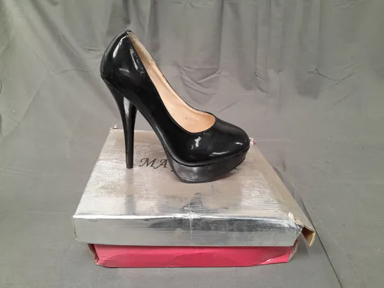 BOXED PAIR OF MAGNOLIA PLATFORM HEELS IN BLACK PATENT SIZE EU 37