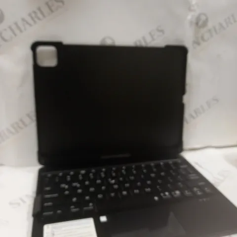 BOXED BLUETOOTH KEYBOARD WITH IPAD CASE 