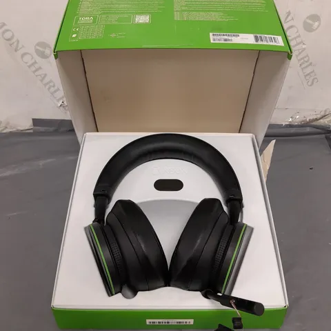 BOXED XBOX WIRELESS HEADSET IN BLACK