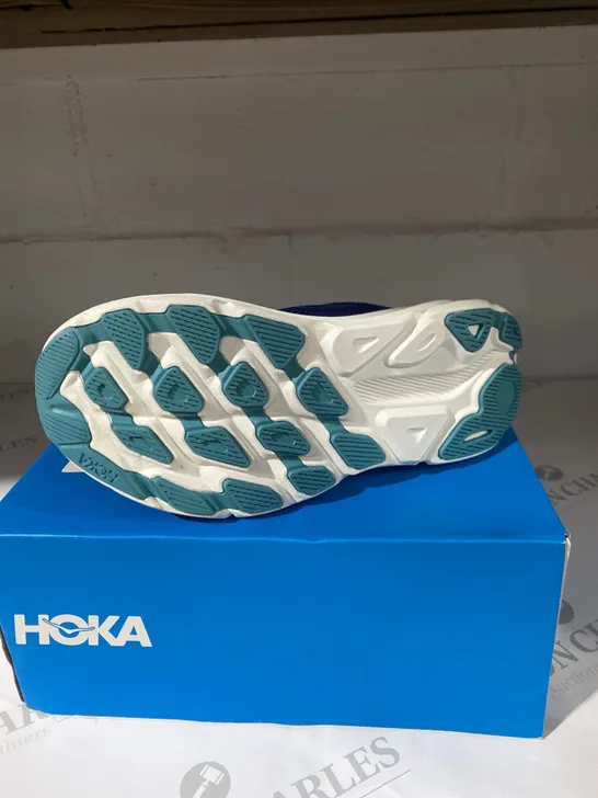 BOXED PAIR OF HOKA BLUE TRAINERS SIZE 5.5