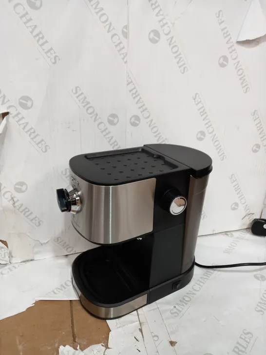 COOK'S ESSENTIALS PUMP ESPRESSO COFFEE MACHINE