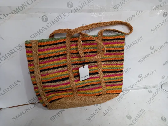 PULL&BEAR WOVEN HANDBAG