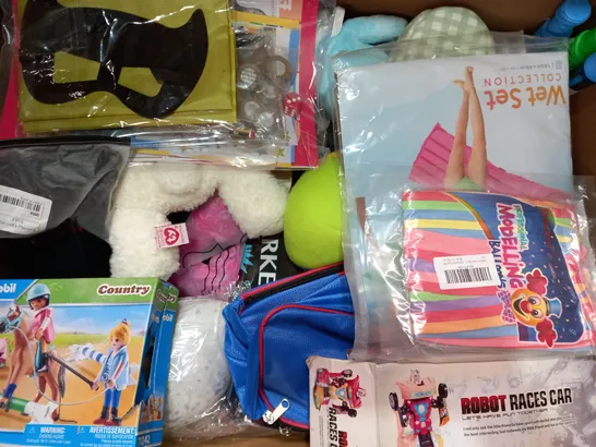 BOX OF APPROXIMATELY 20 ASSORTED TOYS AND GAMES TO INCLUDE BUBBLE SWORD, ROARSOME DINOSAURS, SOFT PENGUIN PLUSH TOY, ETC