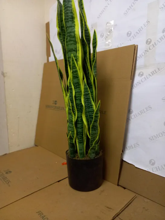 LEAF ARTIFICIAL TROPICAL SNAKE PLANT 90CM