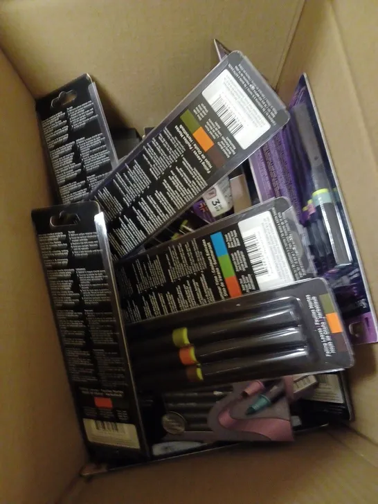 BOX OF APPROXIMATELY 20 ASSORTED ITEMS TO INCLUDE4 SPECTRUM NOIR PENS, PHONE CASE(IPHONE X), IPAD MINI CASE 