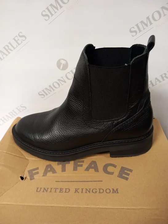 BOXED FAT FACE HOLLIE BLOCK HEEL BO SIZE EU 38