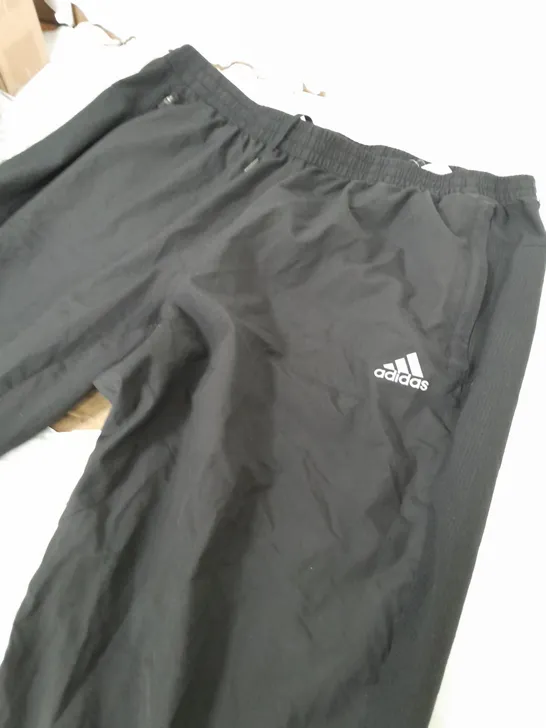 ADIDAS MENS TRACKSUIT PANTS IN BLACK - SIZE XL