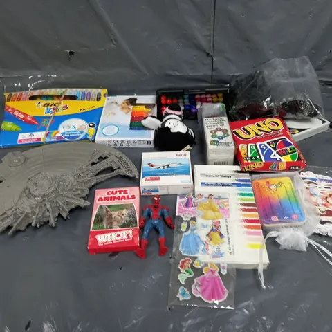 BOX OF ASSORTED TOYS AND GAMES TO INCLUDE UNO, CARD GAMES AND STICKERS