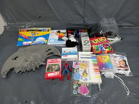 BOX OF ASSORTED TOYS AND GAMES TO INCLUDE UNO, CARD GAMES AND STICKERS