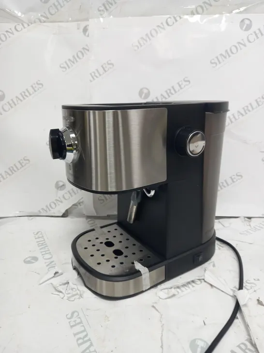 BOXED COOK'S ESSENTIALS PUMP ESPRESSO COFFEE MACHINE