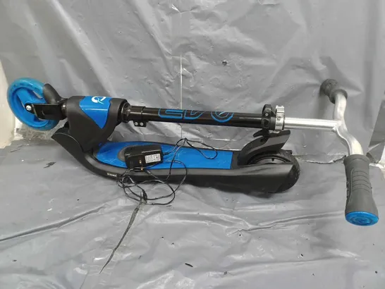 BOXED EVO VT2 E-SCOOTER BLACK/BLUE  RRP £159.99