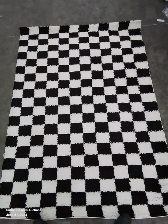 QUALITY DESIGNER CHECKERBOARD SHAGGY MONO PATTERN AREA RUG 160X230