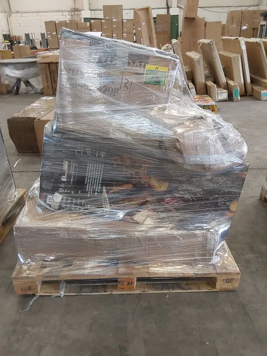 PALLET OF APPROXIMATELY 4 UNPROCESSED RAW RETURN HOUSEHOLD AND ELECTRICAL GOODS TO INCLUDE;