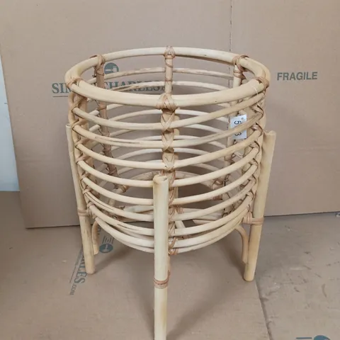 RATTAN STANDING PLANTER 