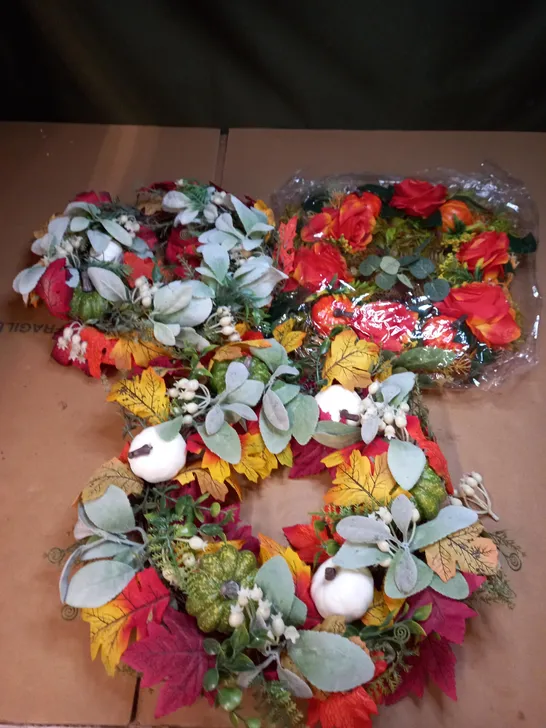 LOT OF 8 AUTUMN STYLE FAUX LEAF WREATHES 