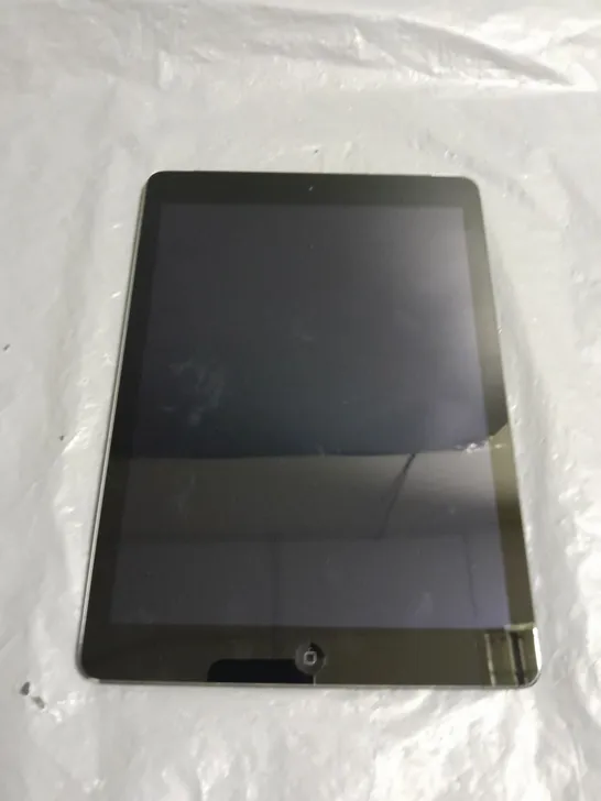 UNBOXED APPLE IPAD AIR CELLULAR IN SPACE GRAY - A1475