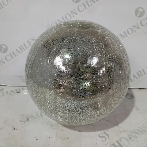 MR CHRISTMAS 8" GLASS CRACKLE SPHERE WITH ROTATING LIGHT