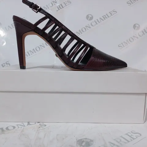 BOXED PAIR OF REISS DAPHNE SLINGBACK HEELS IN POMEGRANATE SIZE 6