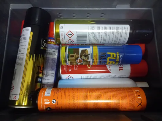 BOX OF APPROX 15 ASSORTED AEROSOLS TO INCLUDE - TOTEX HAIR SPRAY - SANMEX FLY & WASP KILLER - VODUZ TREND SETTER HAIRSPRAY ECT