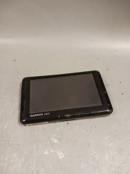 GARMIN NUVI 1300 VEHICLE SATNAV GPS 