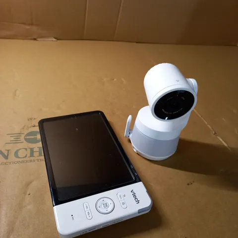 SECURITY CAMERA WITH DIGITAL SCREEN 