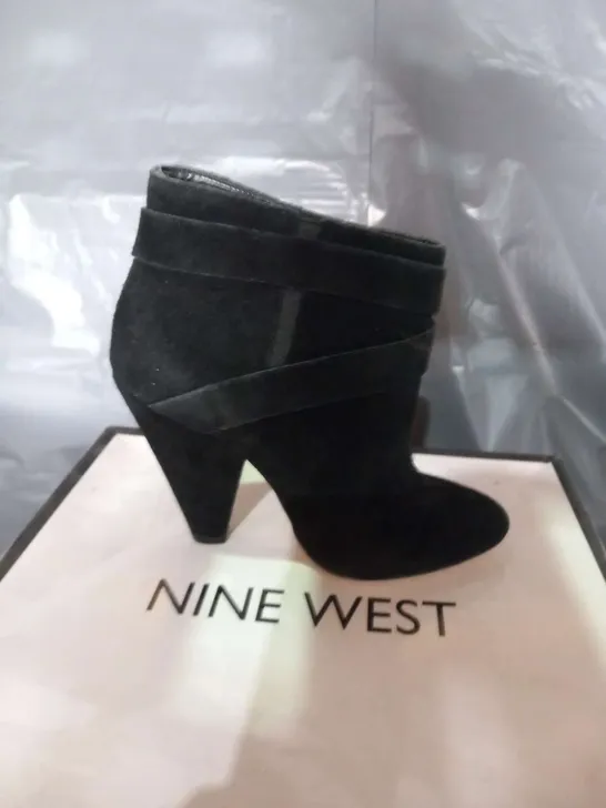 BOXED NINE WEST BLACK SIZE 3