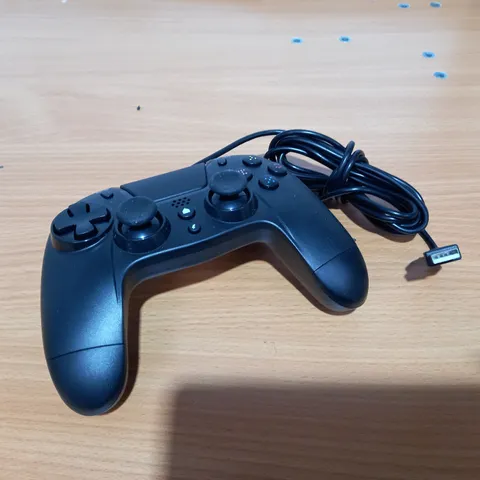 VX4 PREMIUM WIRED CONTROLLER