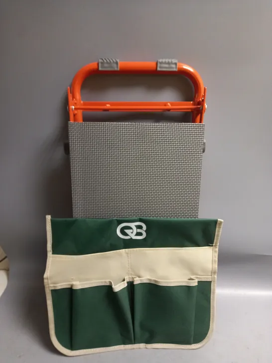 BOXED COLLAPSIBLE METAL STOOL WITH SIDE POCKET BAG IN ORANGE AND GREEN