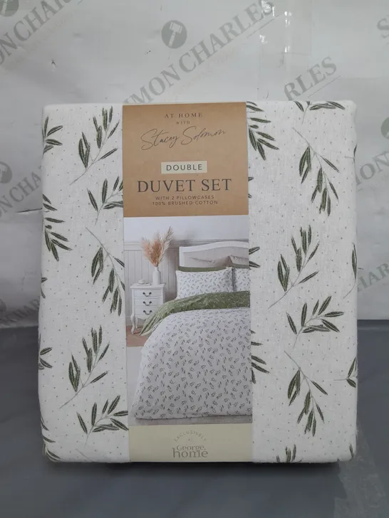 STACEY SOLOMON GREEN OLIVE LEAF REVERSIBLE BRUSHED COTTON DUVET SET - KING