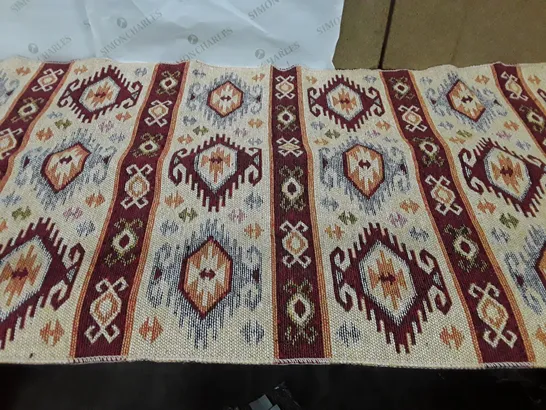 PERRYVILLE RED RUG 77×200CM